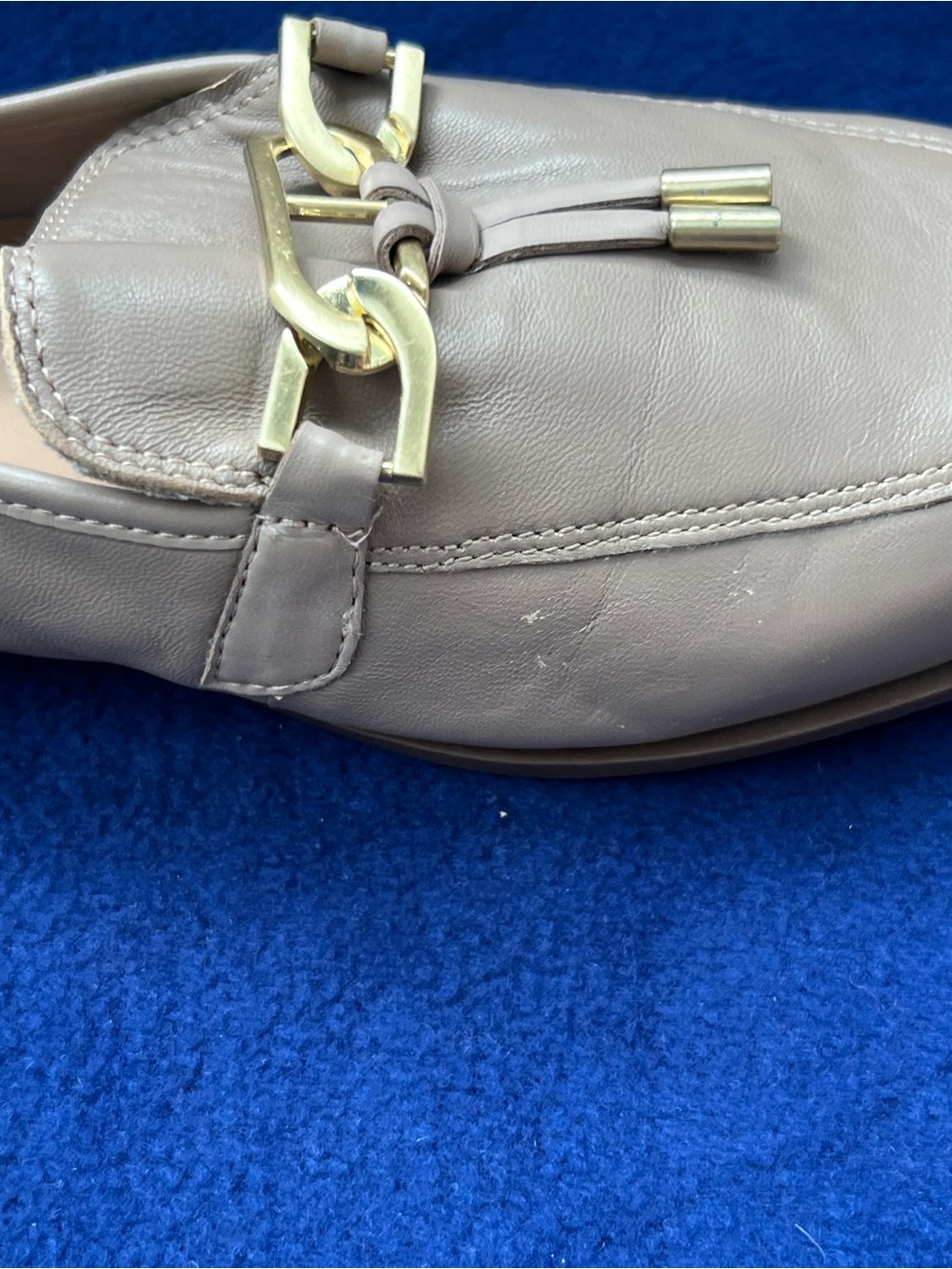 Easy Spirit Evolve Taupe Leather Loafers with Gold Chain Detail - Picture 6 of 11